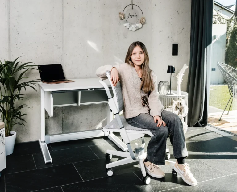 Dlaczego dzieci coraz częściej narzekają na bóle pleców? 7 faktów, które zaskoczą każdego rodzica!