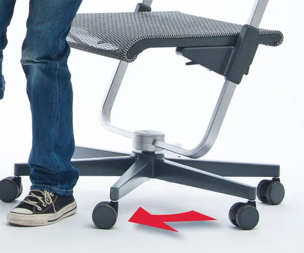 SCOOTER BIAŁY fotel na kółkach SCOOTER BIAŁY fotel na kółkach