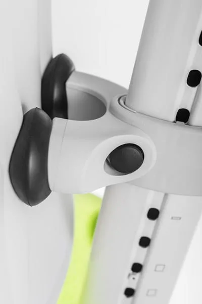 MAXIMO fotel na kółkach biały różne tapicerki